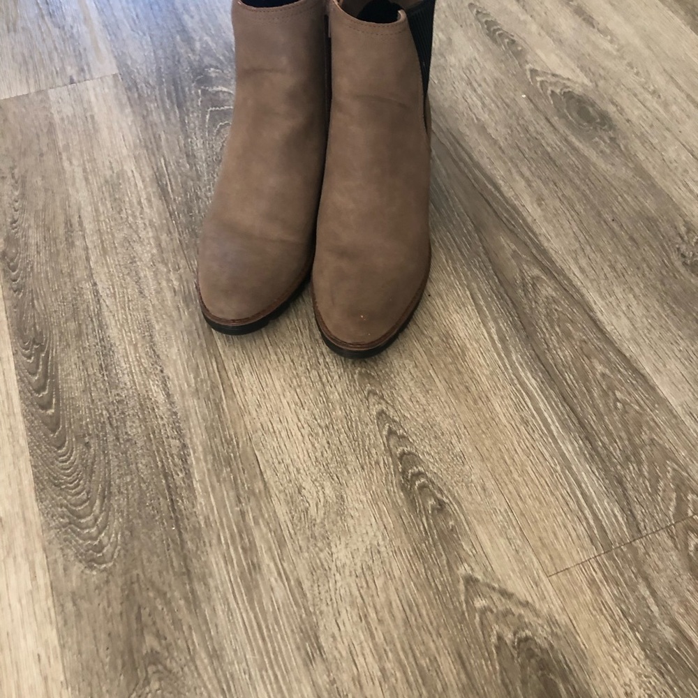Naturalized Brown Ankle Boots